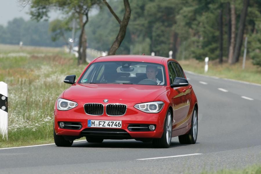  BMW 118i Sport Line 2011 года  (фото 73 из 185)